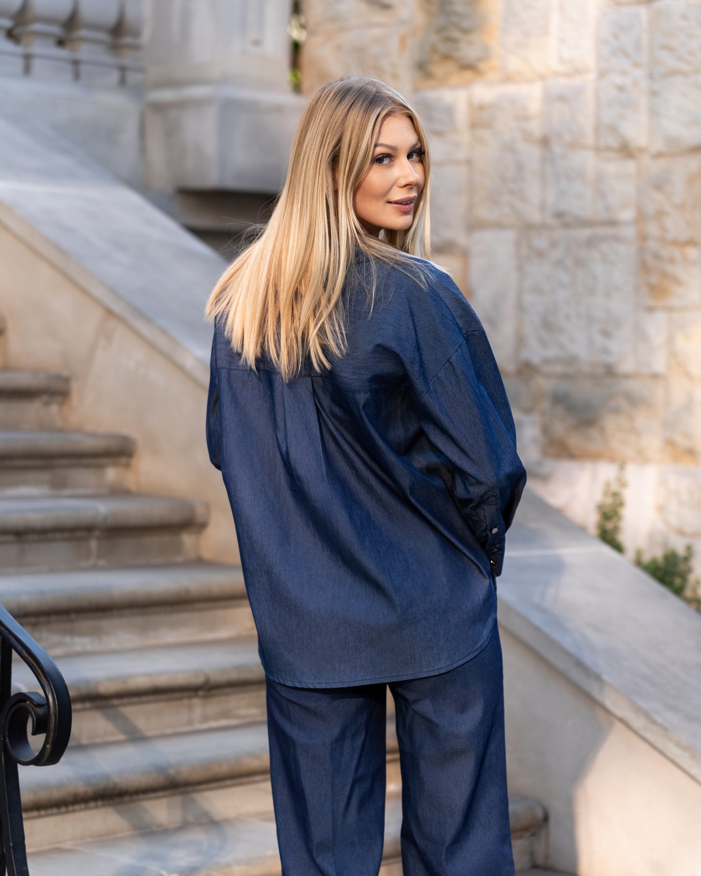 Lekki jeansowy komplet