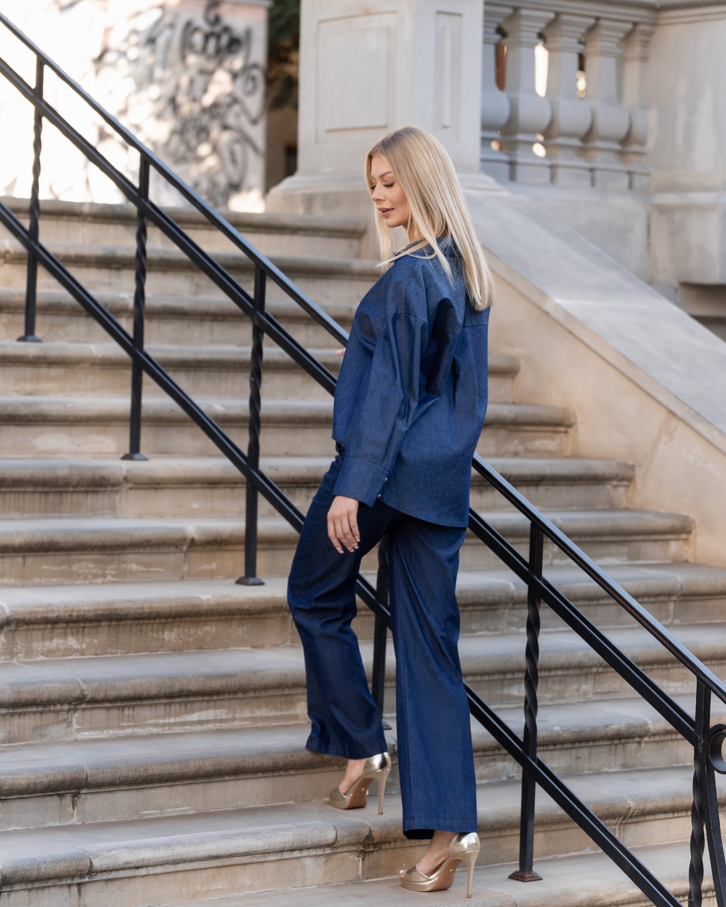 Lekki jeansowy komplet