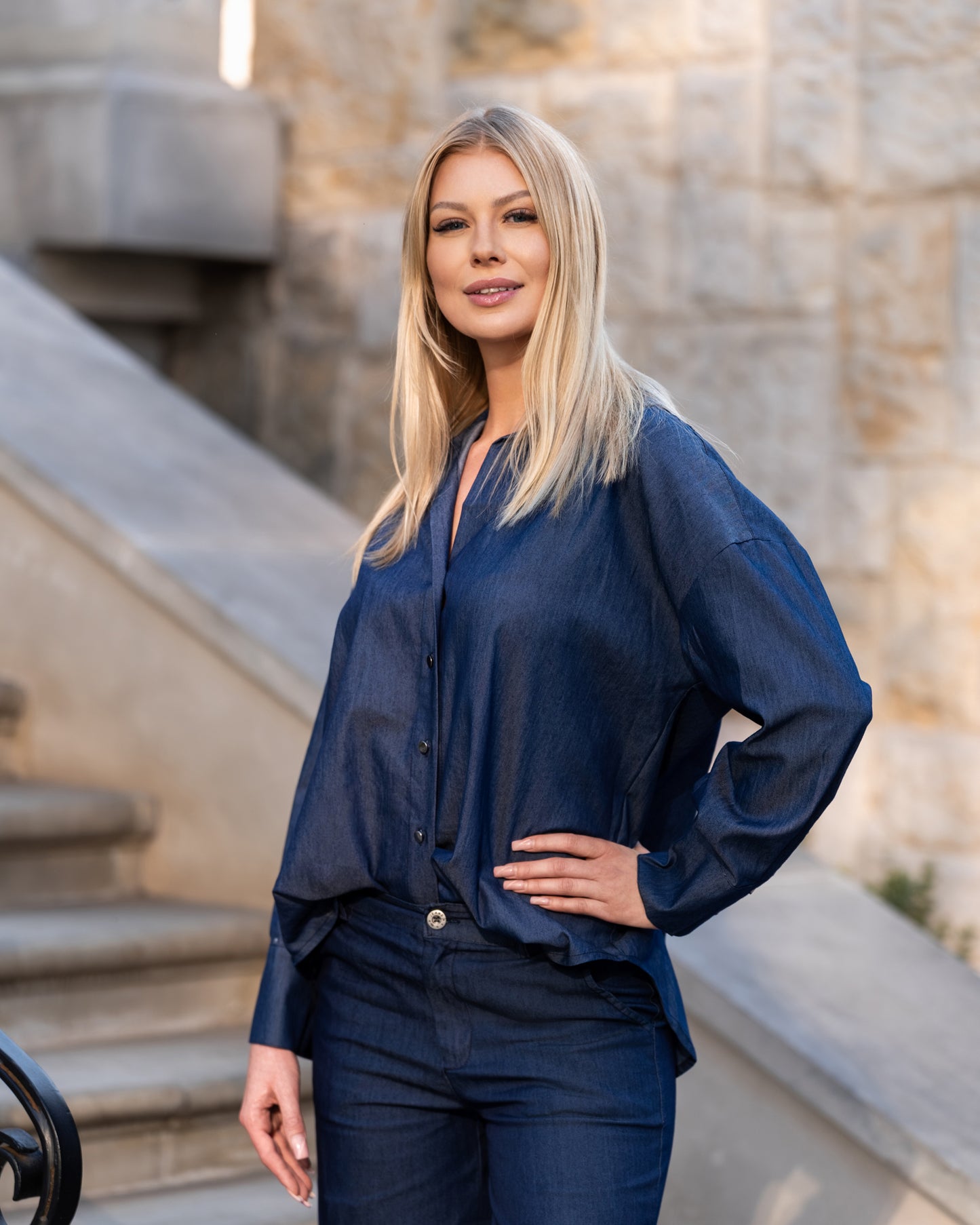 Lekki jeansowy komplet