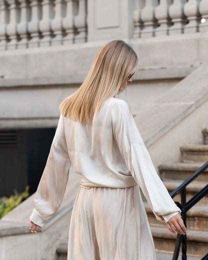 Jedwabny komplet beżowy