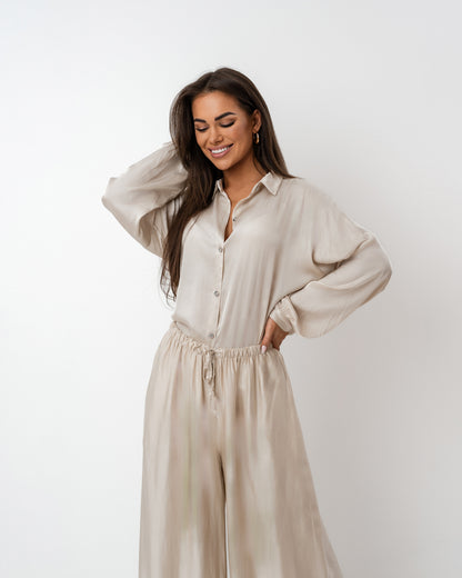 Jedwabny komplet beżowy