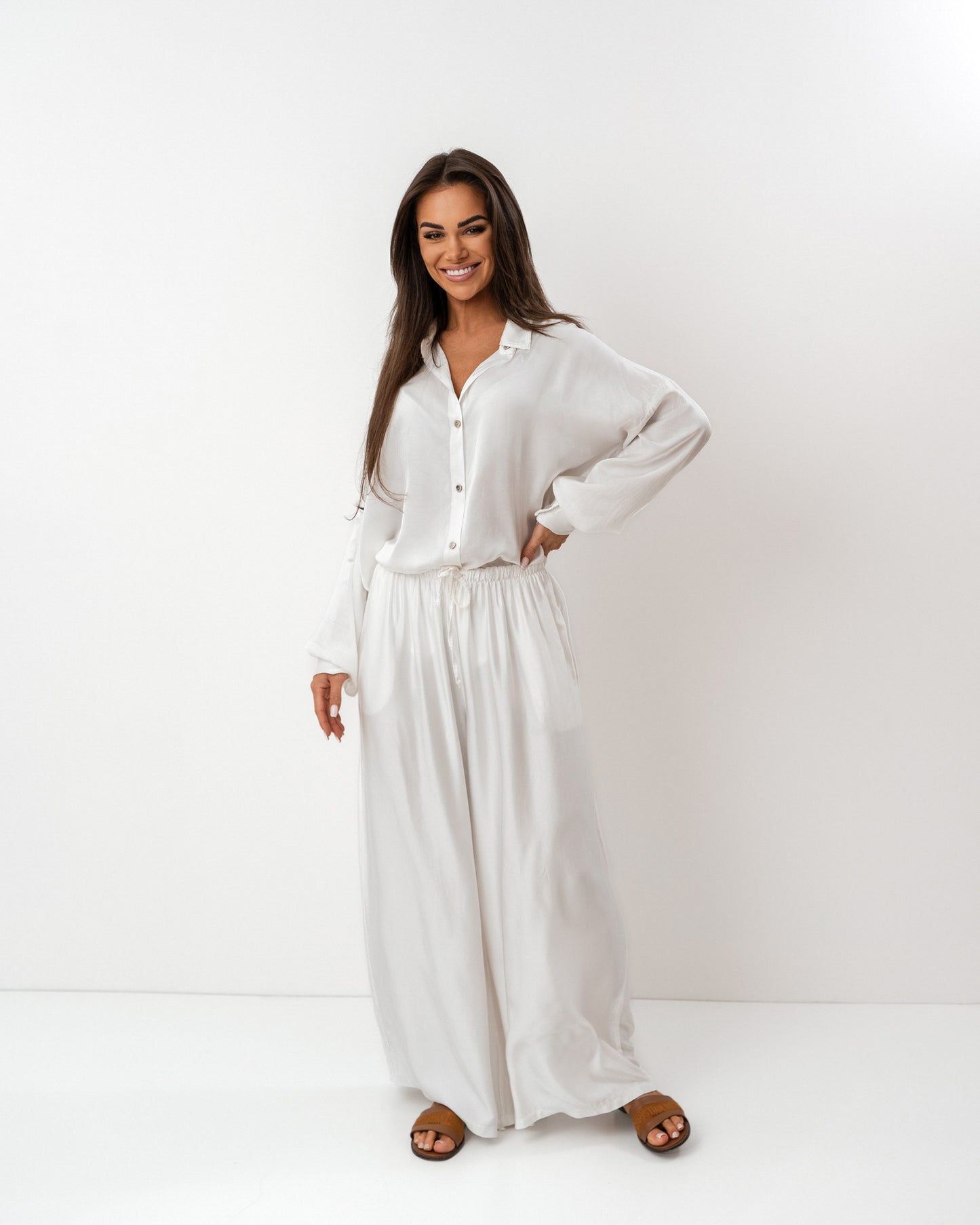 Jedwabny komplet biały