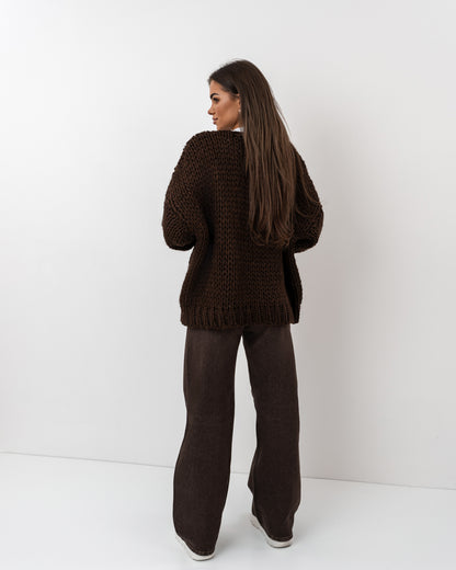 Kardigan o grubym splocie czekolada